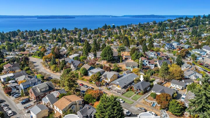 Property Photo: 4903 Erskine Way SW WA 98116