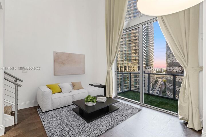 Property Photo:  1050 Brickell Ave 1006  FL 33131 