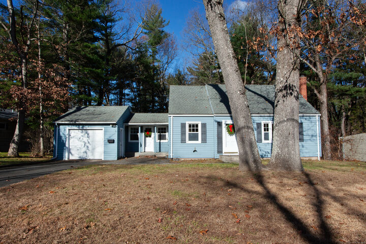 Property Photo:  25 Barry Lane  CT 06070 