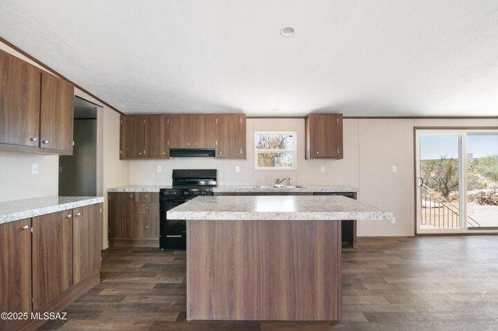 Property Photo:  10965 S Kettering Street  AZ 85736 