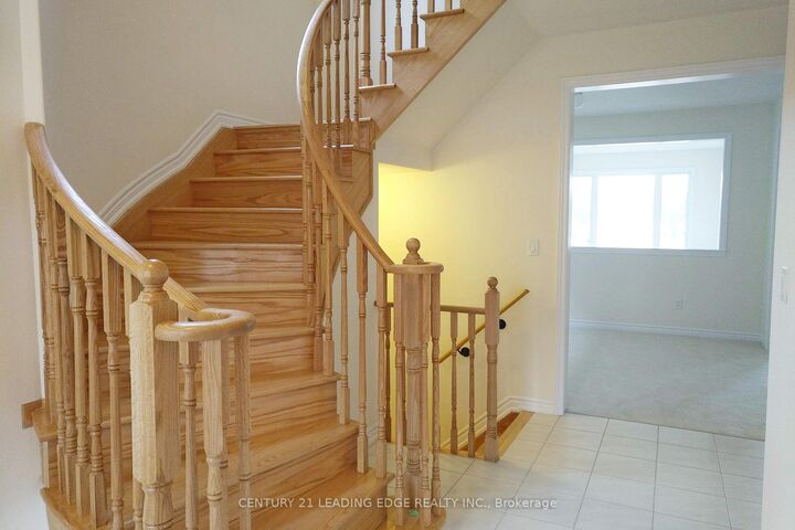 Photo de la propriété:  3033 Monarch Drive  ON L3V 8K3 