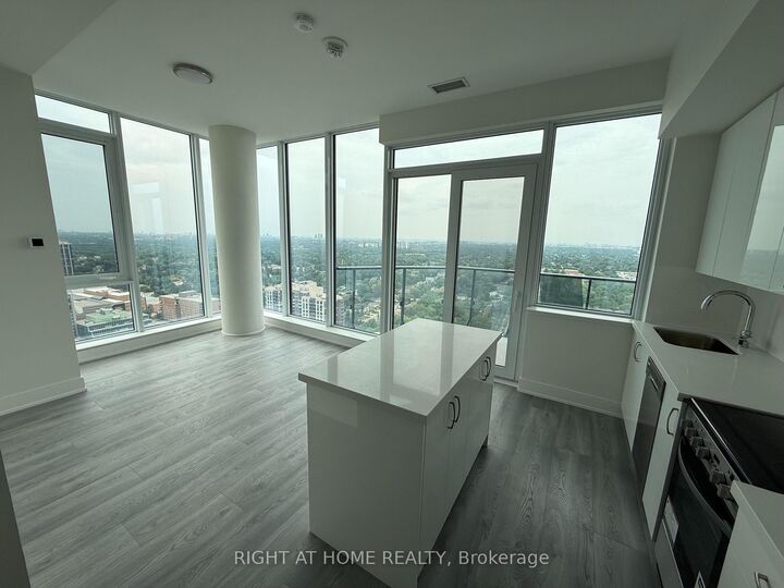 Property Photo: 15 Ellerslie Avenue Ph03 ON M2N 0E7