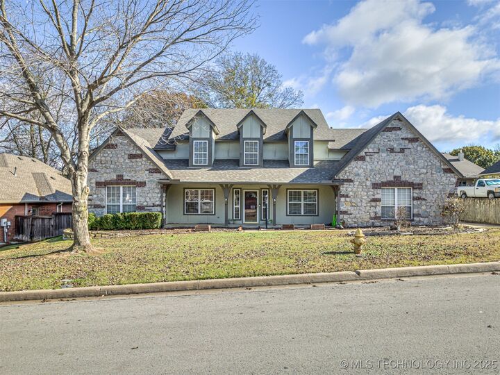 Property Photo:  12512 S 18th Circle E  OK 74037 