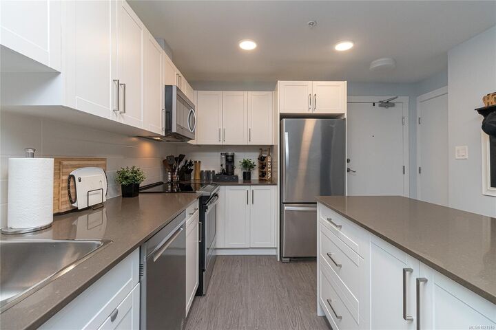 Photo de la propriété:  868 Orono Ave 304  BC V8B 0X9 