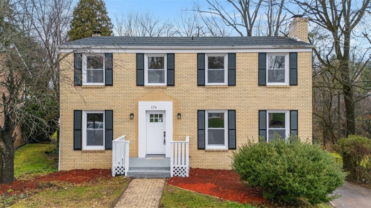 Property Photo:  176 Colonial Village Drive  PA 15235 