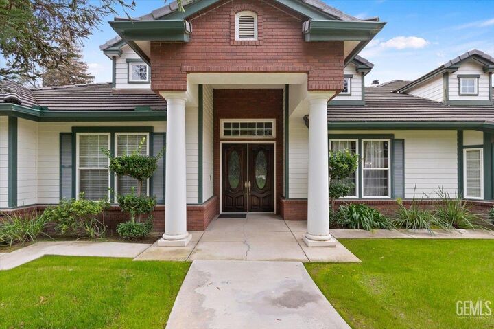 Property Photo:  101 Cortez Court  CA 93314 