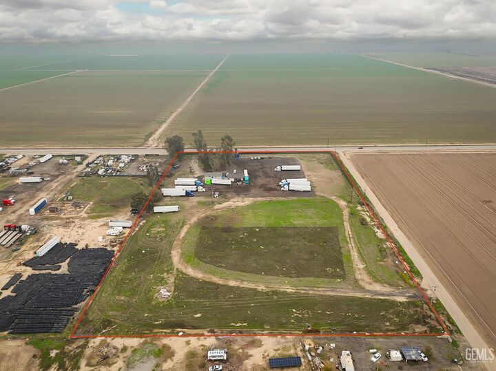 Property Photo: 4359 Di Giorgio Road CA 93307