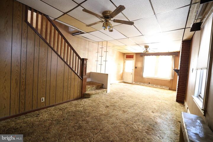 Property Photo: 6628 Vandike Street PA 19135