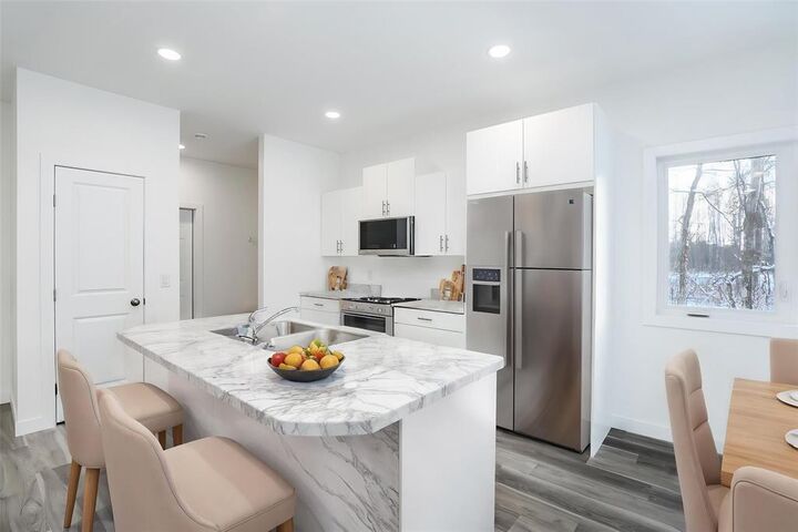 Property Photo:  318 First Avenue  MB R0A 2K0 