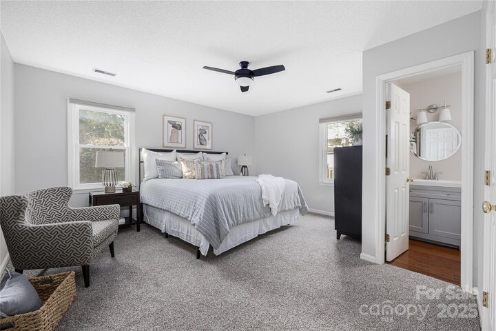 Property Photo: 9130 Landsburg Lane NC 28210