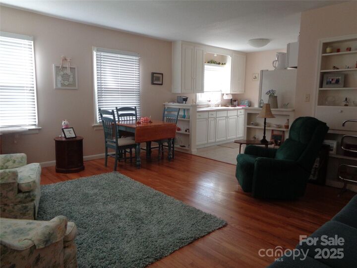 Property Photo: 230 Leisure Lane NC 28786