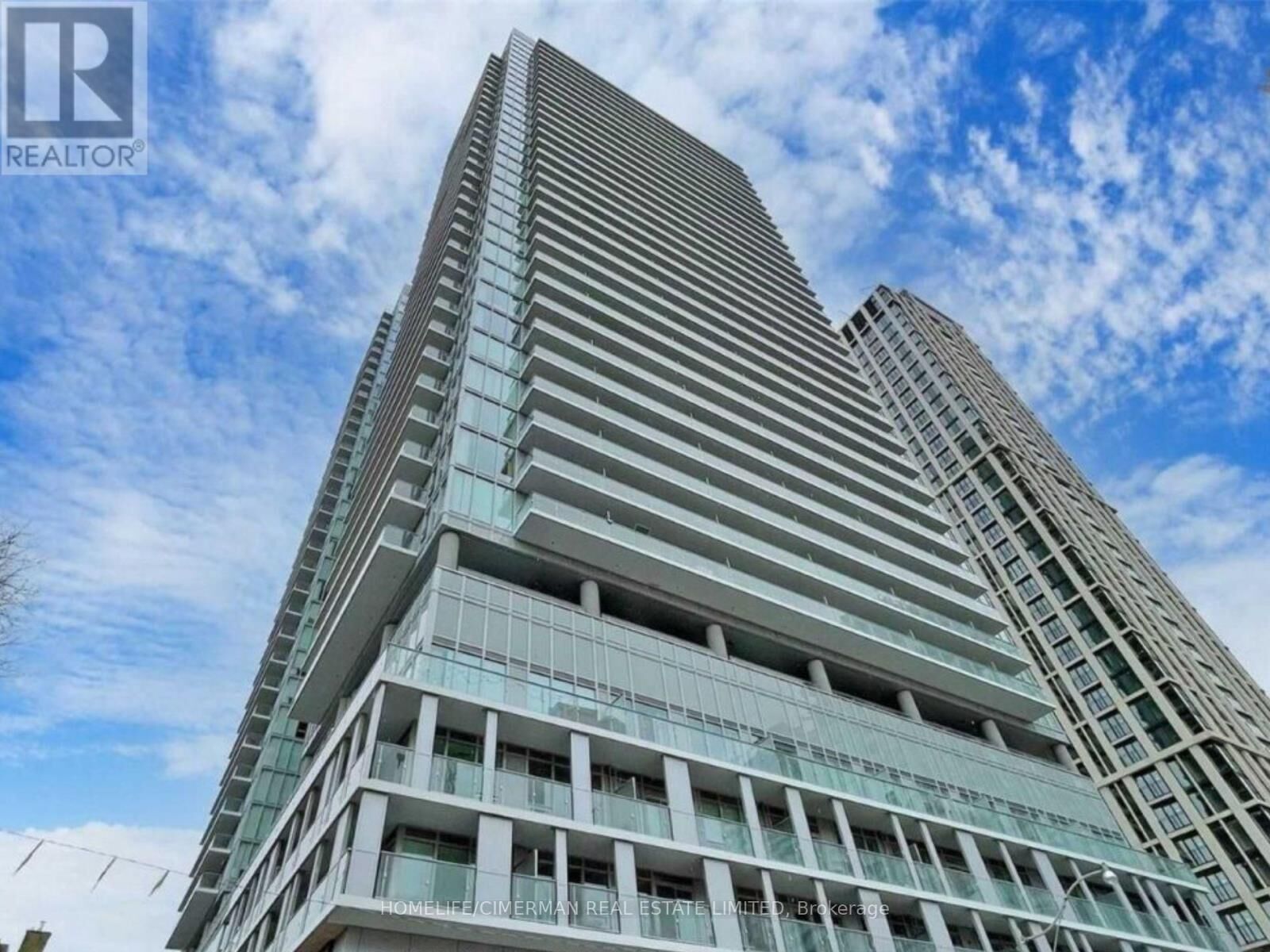 Property Photo:  99 Broadway Avenue Ph12  ON M4P 0E3 