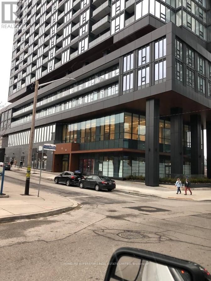 Property Photo:  19 Western Battery Road Ph1  ON M6K 3S4 