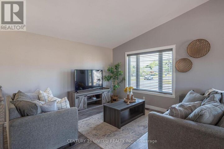 Photo de la propriété: 102 King Street West ON K0L 2W0