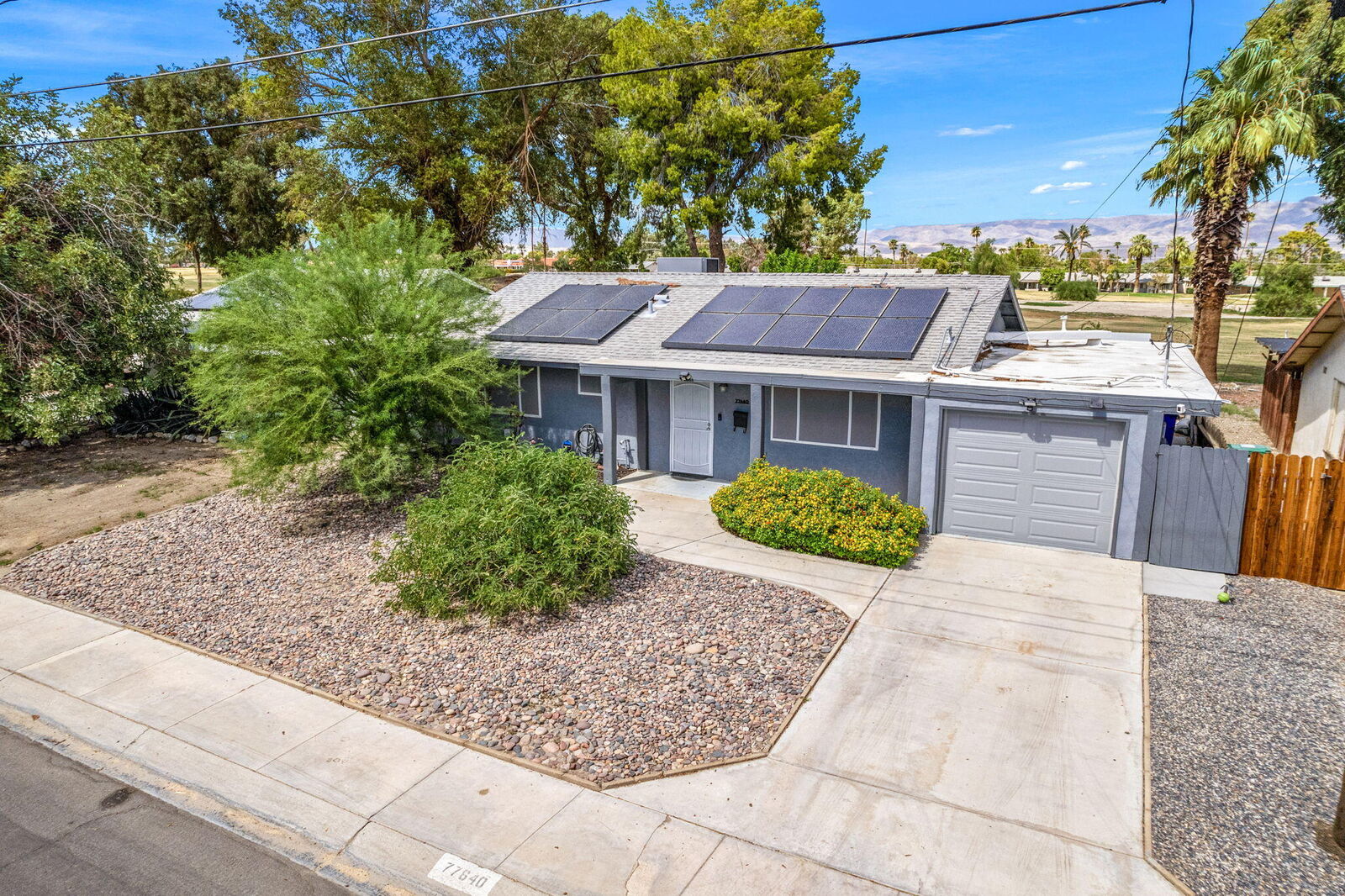 Property Photo: 77640 California Drive CA 92211