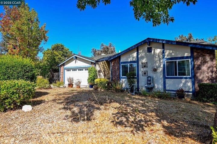 Property Photo:  222 Donegal Way  CA 94553 