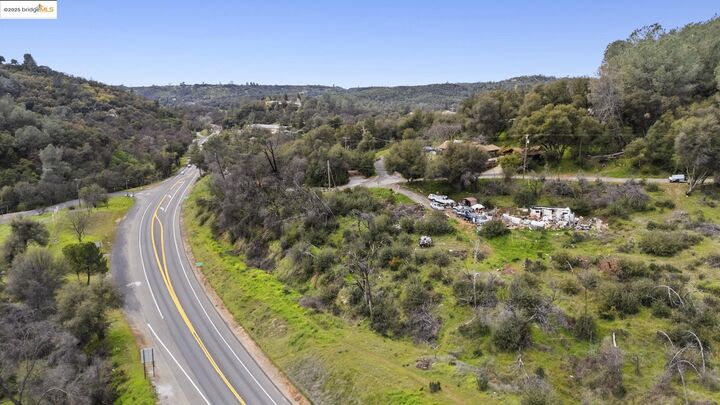 Property Photo: 11310 McKibbin Dr CA 95327