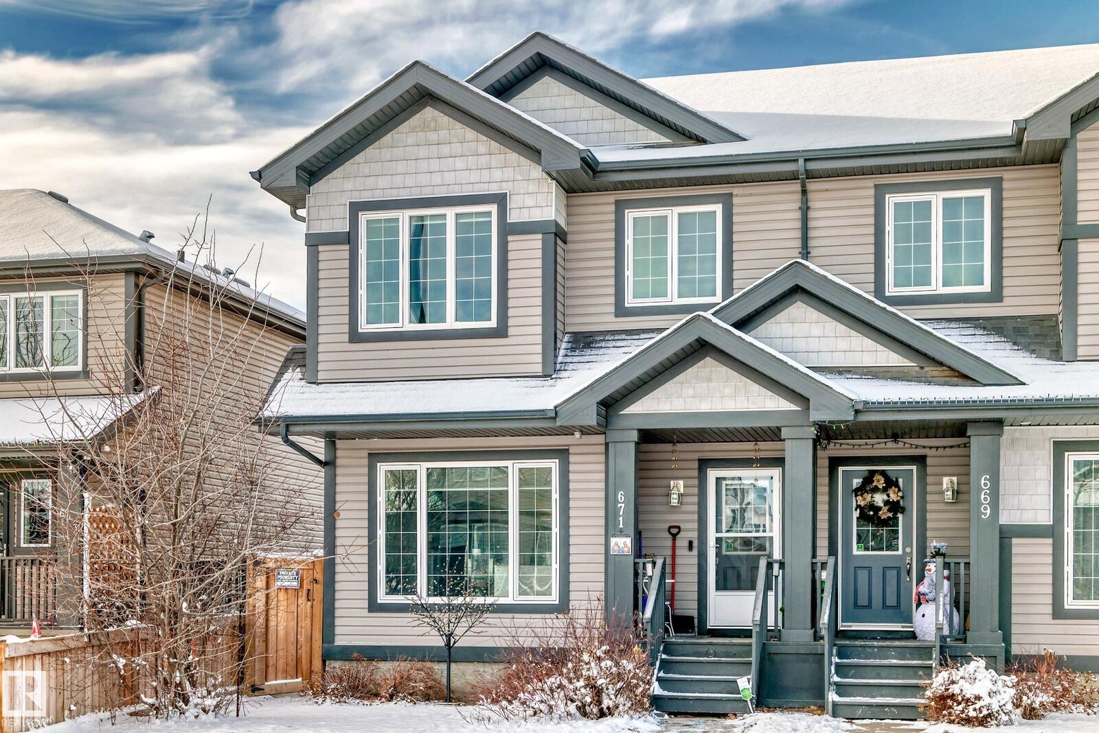 Property Photo:  671 Lewis Green Drive NW  AB T5T 4V9 