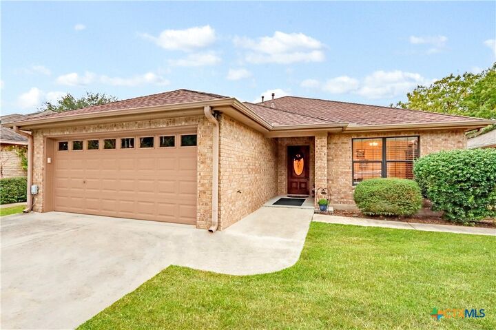 124 Gardenridge Drive  Seguin TX 78155 photo
