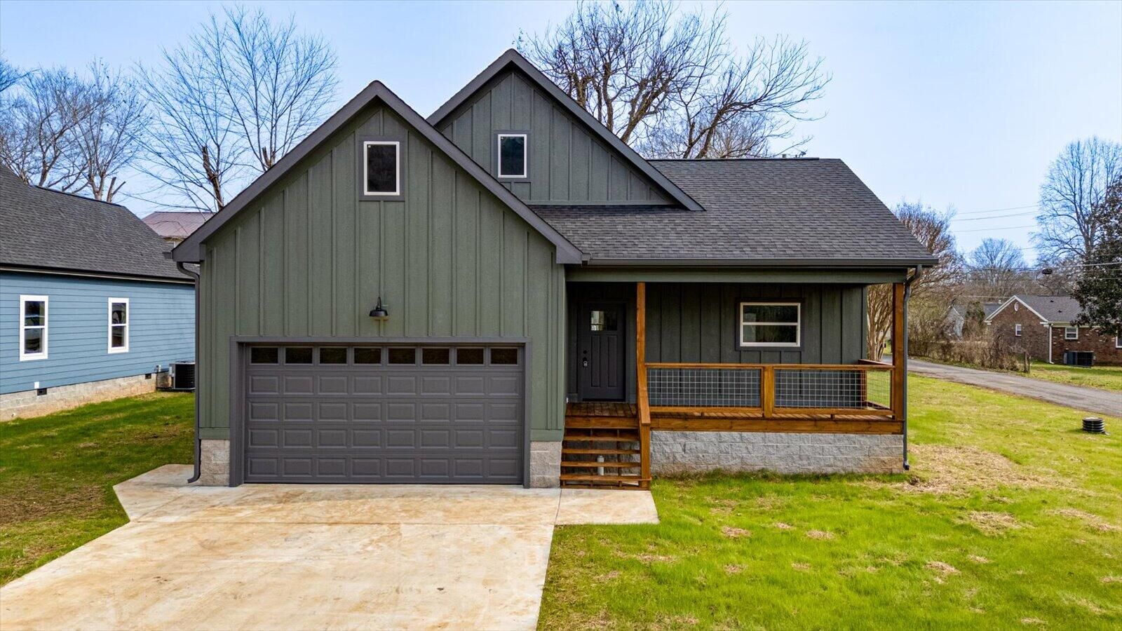 Property Photo:  302 Cumberland Avenue  TN 37347 