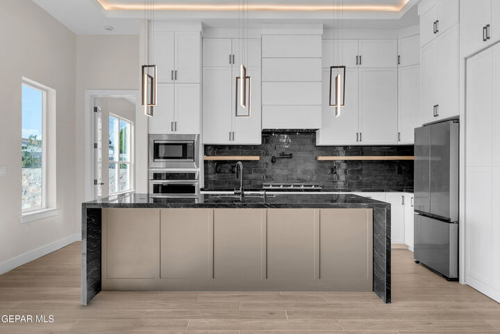 Property Photo: 2701 Brady Place TX 79935