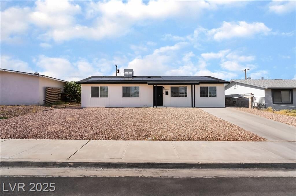 Property Photo: 6444 Bannock Way NV 89107