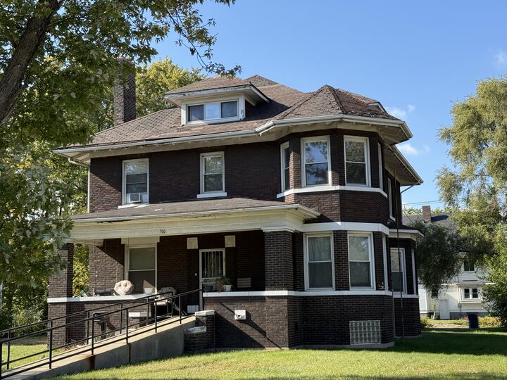 Property Photo:  700 Jackson Street  IN 46402 