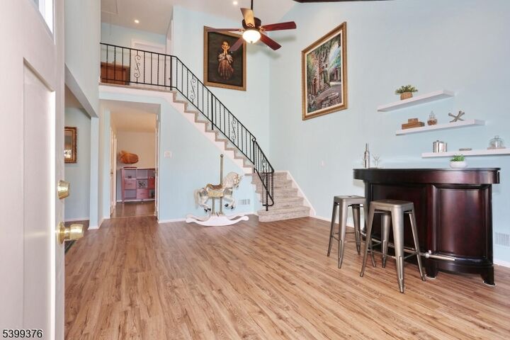 Property Photo: 32 Tamaron Dr NJ 07463