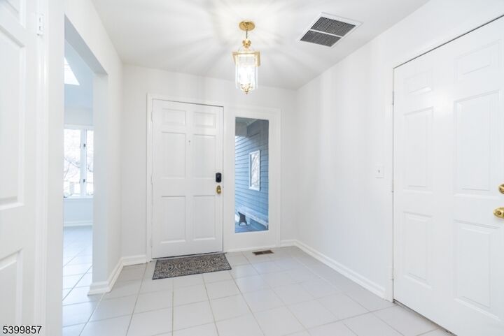 Property Photo:  13 Greenbriar Ln  NJ 08801 