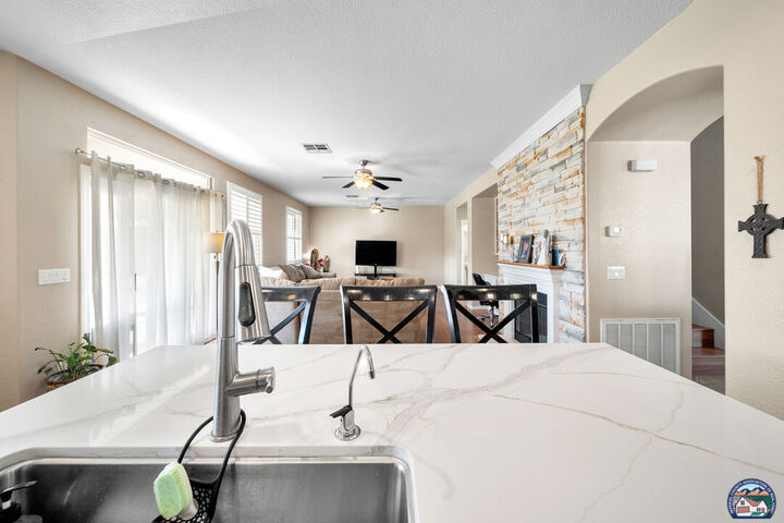 Property Photo: 684 Boley Field Dr CA 92251
