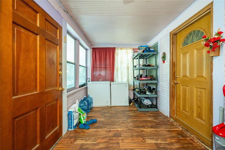 Property Photo:  2718 Allison Avenue  IA 50310 