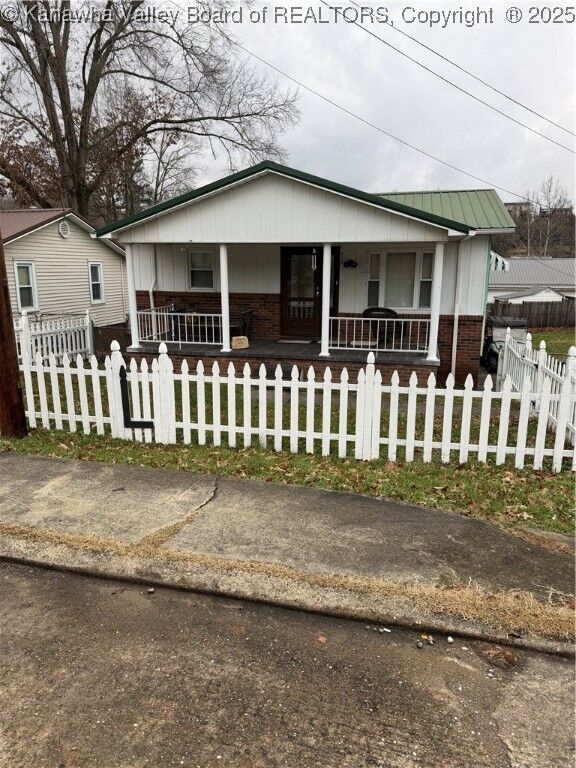 Property Photo: 413 Lore Street WV 25177