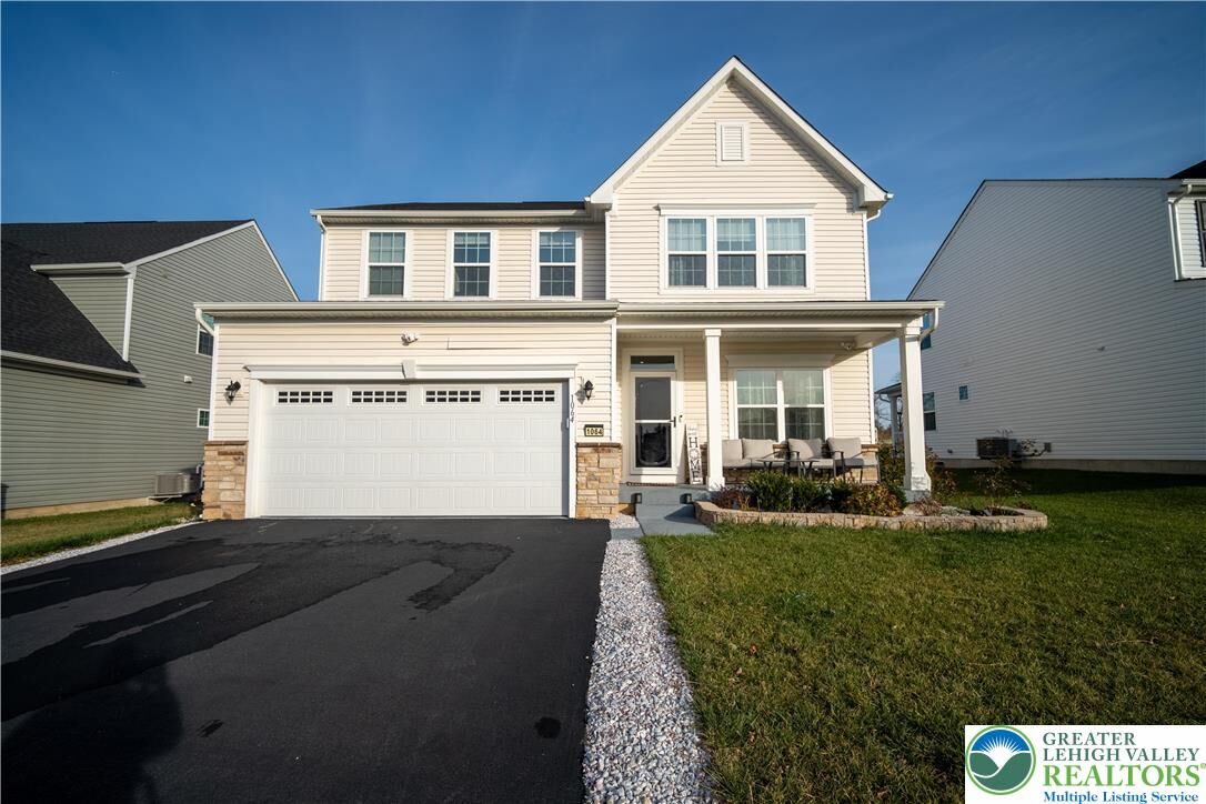 Property Photo: 1064 Woodmont Lane PA 18032