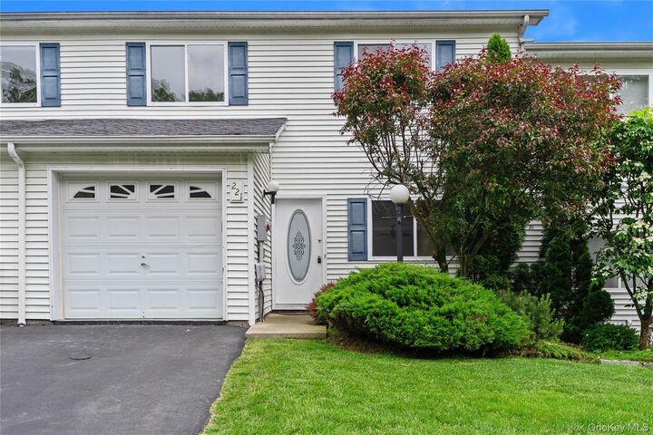 Property Photo: 221 Tamerisk Lane NY 12553