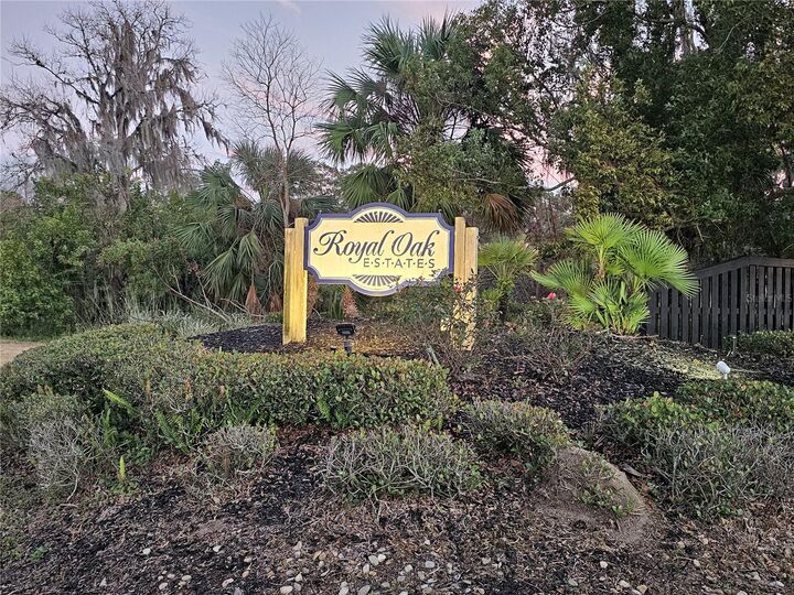 Property Photo:  2927 Tangerine Court  FL 34748 