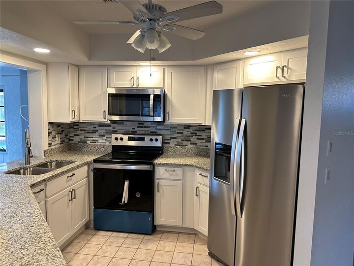 Property Photo:  61 Mark Twain Lane  FL 33947 