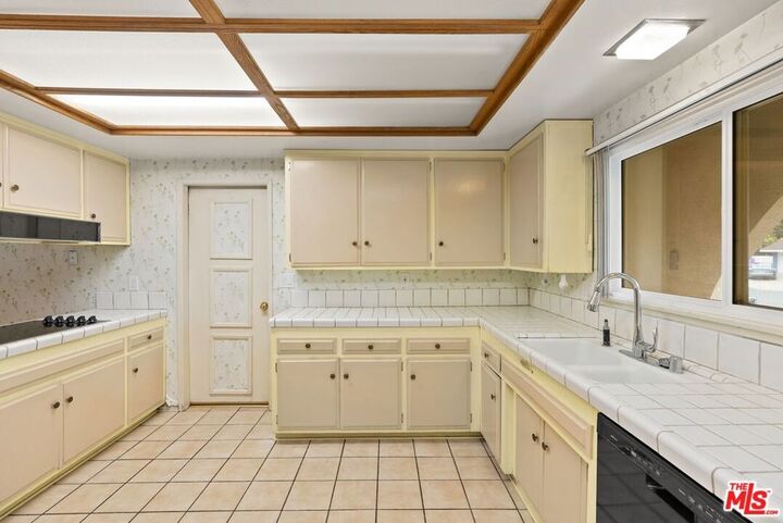 Property Photo: 1516 Sunset Lane CA 92833