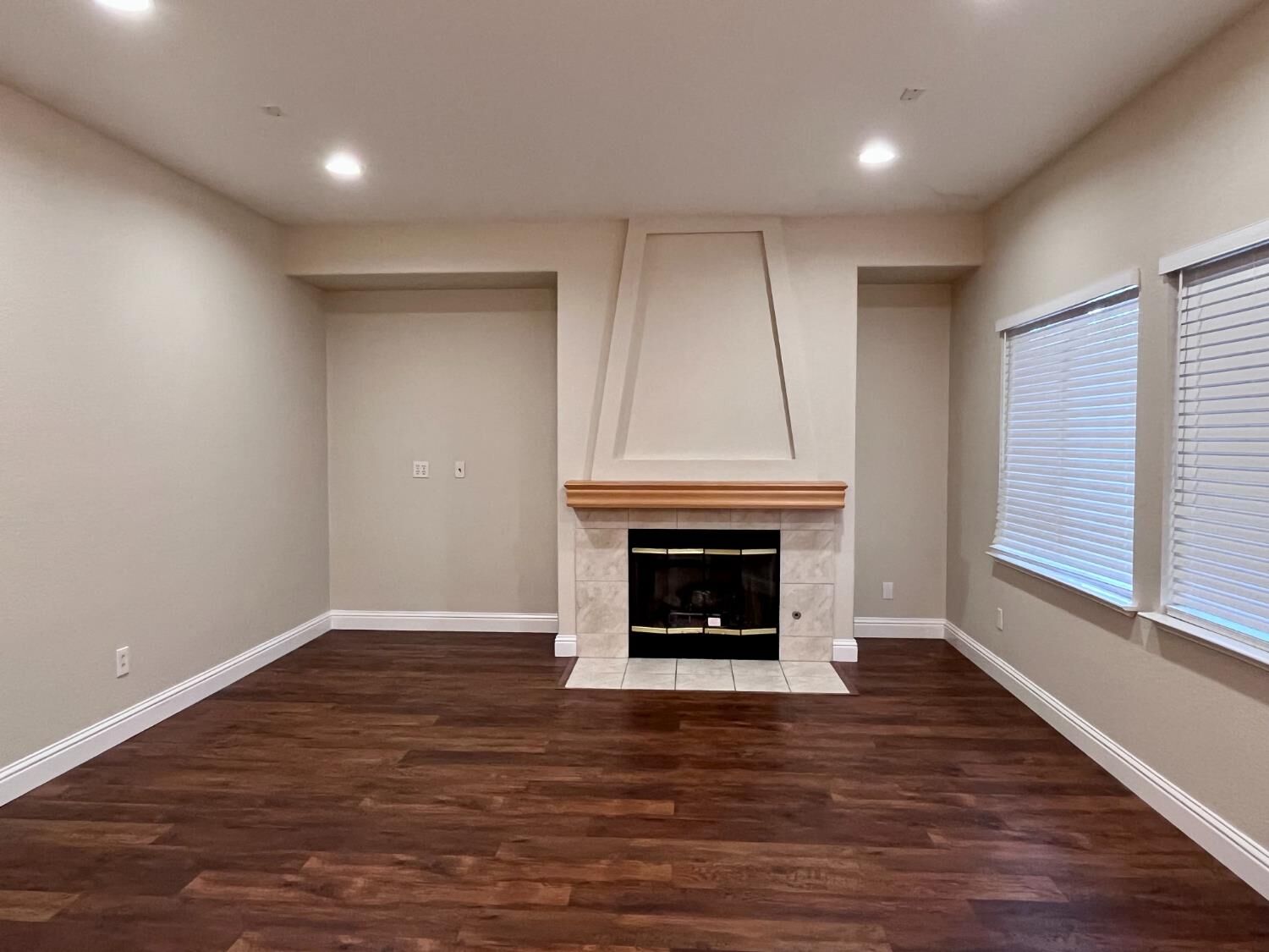 Property Photo: 13310 Parkhaven Street CA 95330