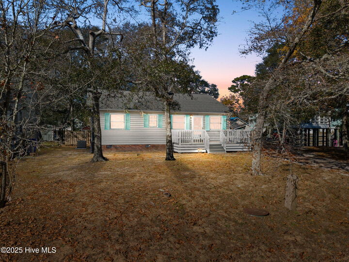 Property Photo: 101 SE 12th Street NC 28465