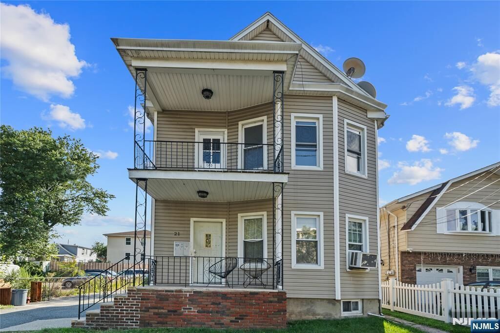 Property Photo:  21 Walnut Street 2  NJ 07013 