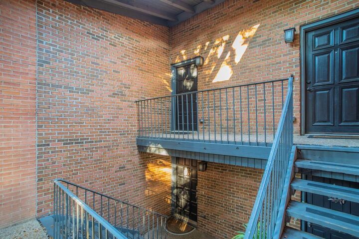 Property Photo: 526 E Avenue J C TX 75050