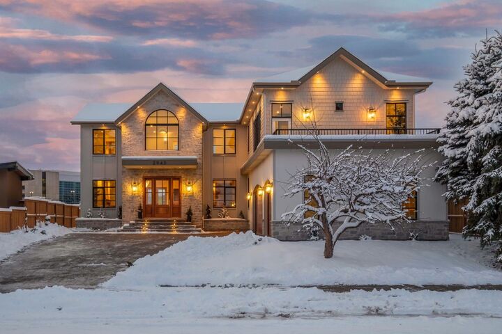 Photo de la propriété:  2945 Toronto Crescent NW  AB T2N 3W4 