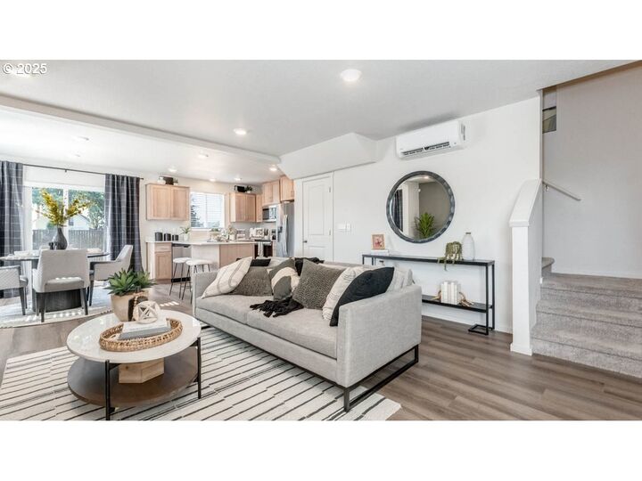 Property Photo: 6115 SE 16th St OR 97080