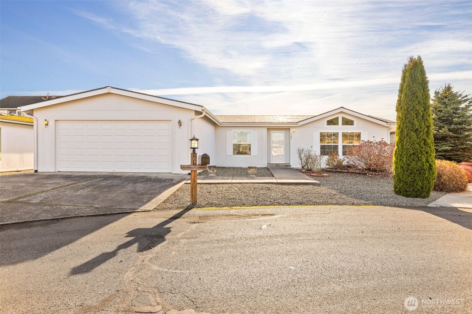 Property Photo:  507 N 7th Avenue  WA 98382 