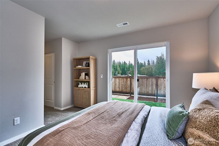 Property Photo: 18527 SE 271st Court WA 98042