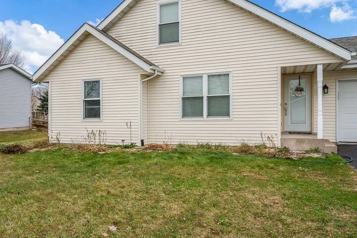 Property Photo:  5724 Pierce Lane  IL 61080 