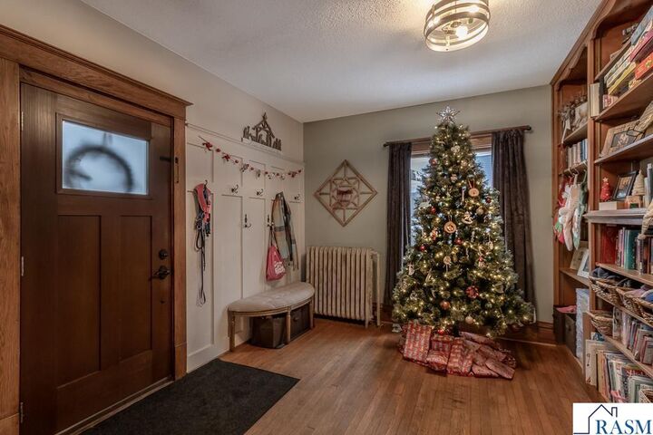 Property Photo:  522 Record Street  MN 56001 