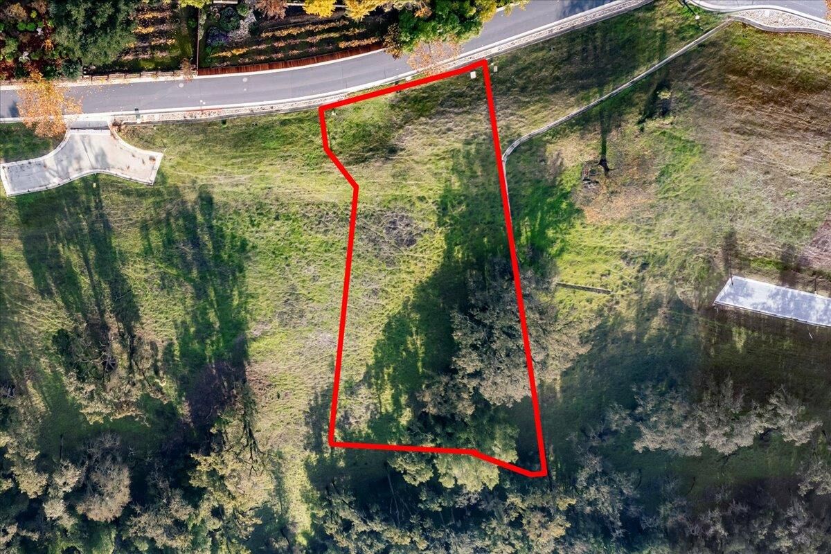 Property Photo:  2874 Berwick Avenue  CA 95020 