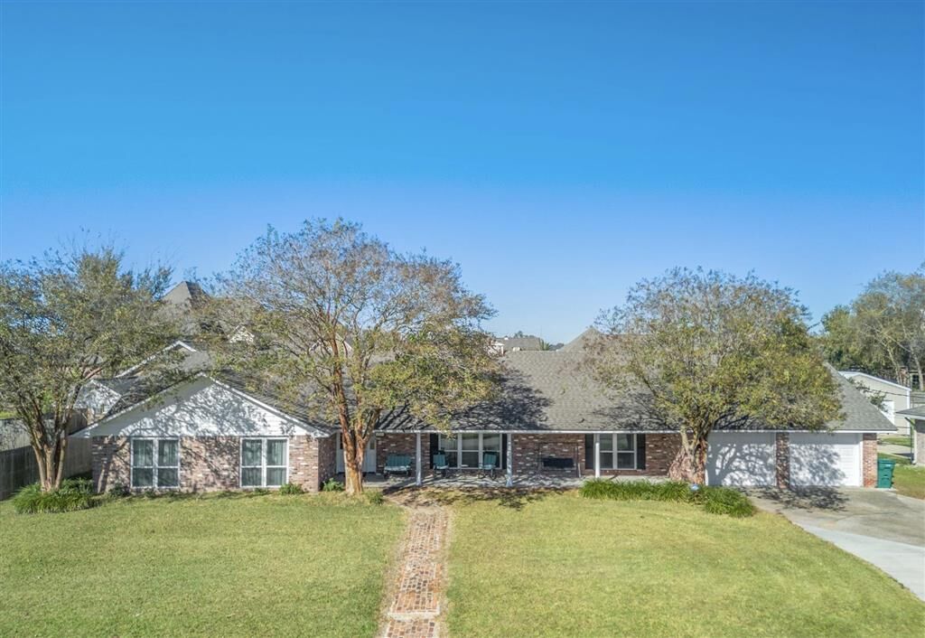 Property Photo:  2521 St Joseph Street  LA 70663 