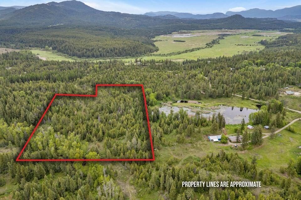 Property Photo: 000 Hesseltine Lot 4 Rd WA 99181
